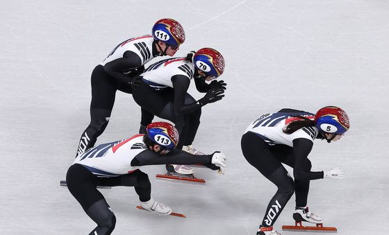 계주 훈련하는 쇼트트랙 대표팀