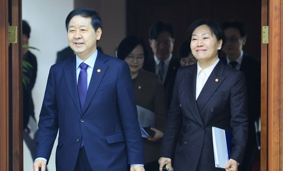 경제관계장관회의 참석하는 구윤철 부총리