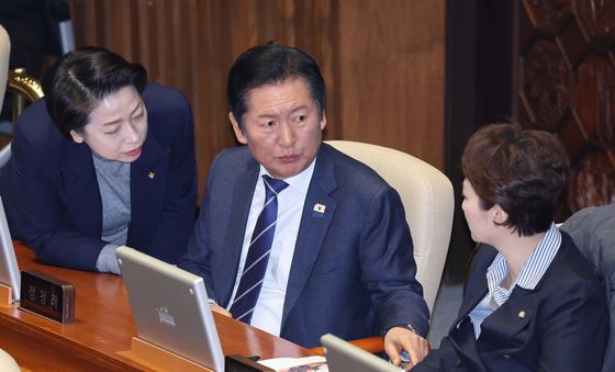 대화하는 정청래·이언주