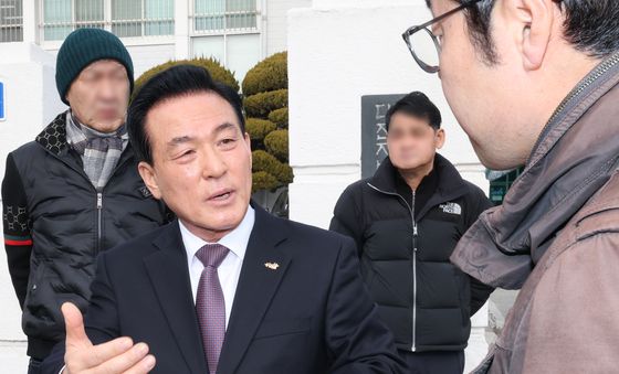 공직선거법 위반 혐의 백성현 논산시장 첫 공판