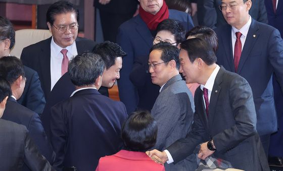 교섭단체 대표연설 마친 장동혁