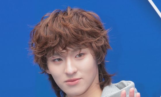 태국 배우 껑, 셔울패션위크 온 태국 왕자님