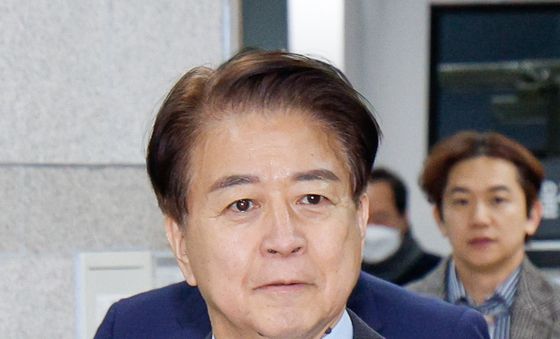 항소심 향하는 노웅래 전 의원