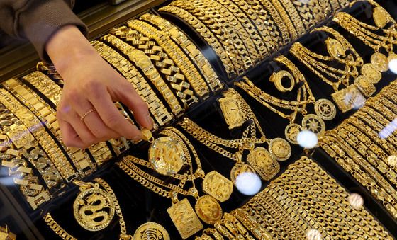 금값 다시 급반등, 온스당 5000달러 돌파