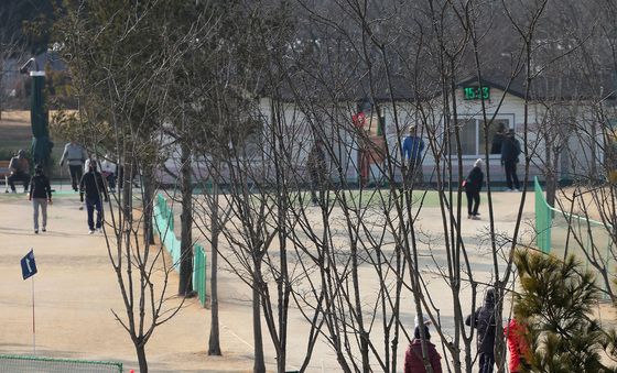 포근한 날씨엔 파크골프