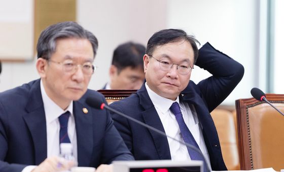 박영재 법원행정처장 '난감'