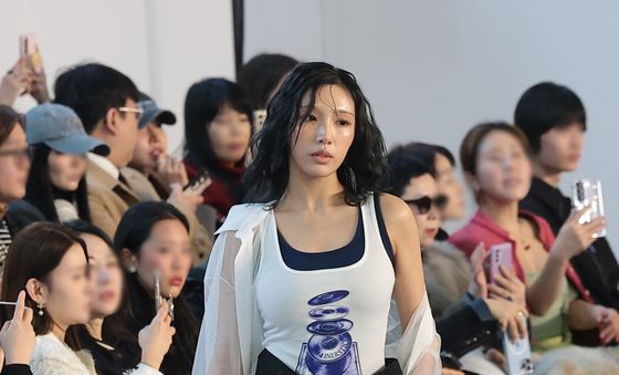 라잇썸 초원, 서울패션위크 모델 변신