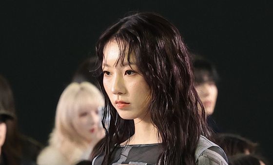 라잇썸 주현, 서울패션위크 모델 변신