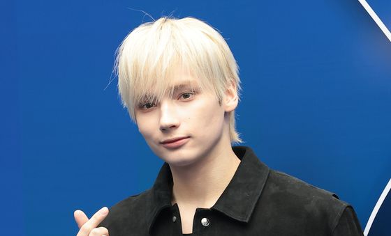 휴닝카이, 금발 미남