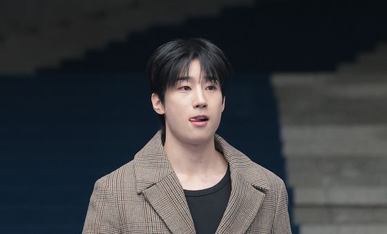 한승우, 멋짐 흩날리며