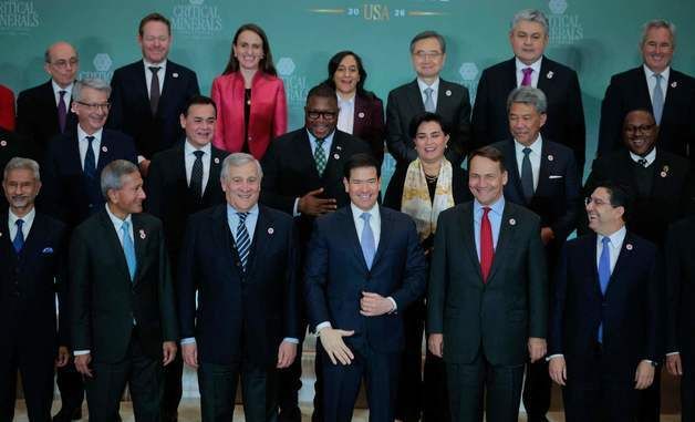 [포토] 미국 주도 핵심광물 장관 회의에서 기념촬영하는 참석자들