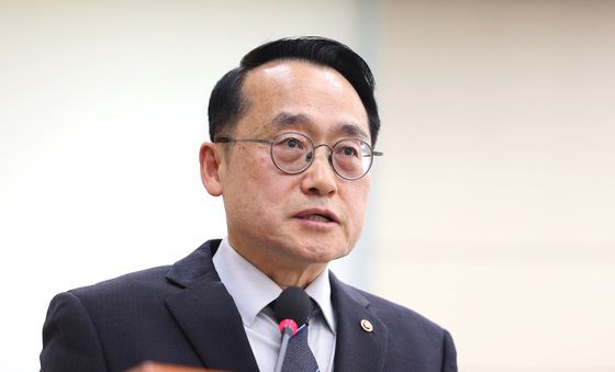 업무보고하는 허철훈 중앙선관위 사무총장