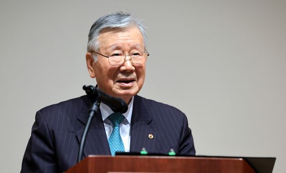 신년사 하는 이중근 회장