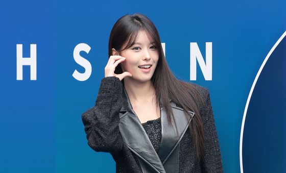 모모랜드 아인, 예쁨 뿜뿜