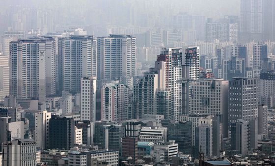 '다주택자 압박'에 강남·한강변 급매물 등장