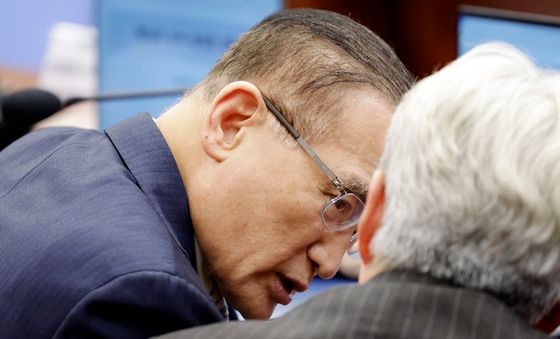 대화 나누는 위성락 안보실장