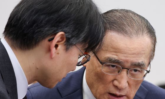 대화하는 위성락 안보실장