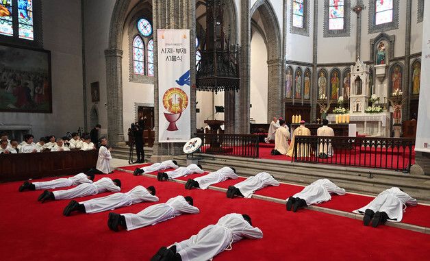 세상의 가장 낮은 곳에서 올리는 기도