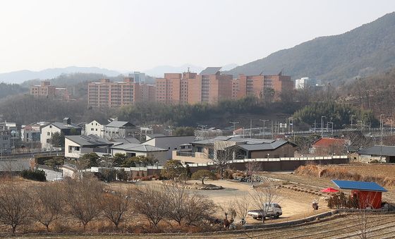 박근혜 대구 사저, '가세연' 김세의에 가압류