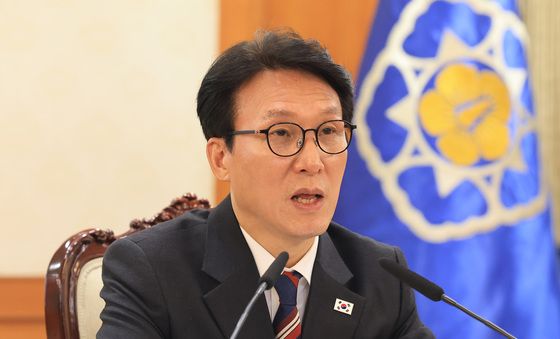 발언하는 김민석 총리