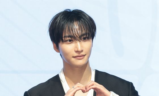 성화, 찌릿찌릿 하트