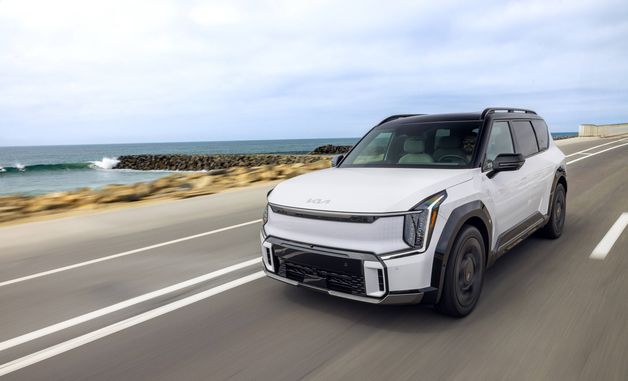 현대차,  美 3대 유력 매체 연속 수상