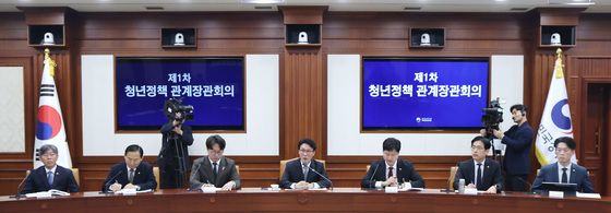김민석 국무총리, 제1차 청년정책 관계장관회의 주재