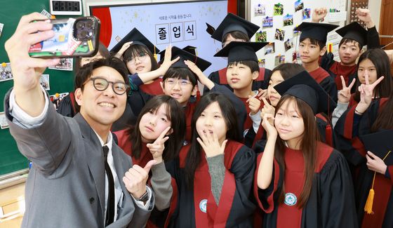 졸업식에 남기는 마지막 추억