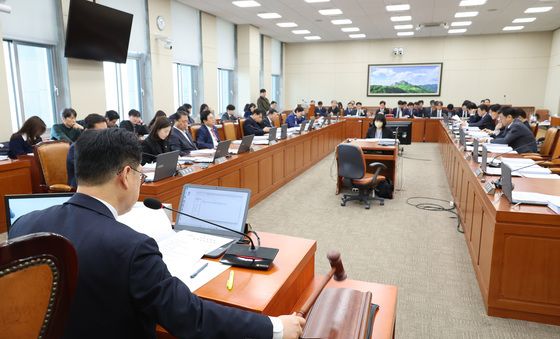 기후에너지위 넘는 가습기살균제 특별법개정안