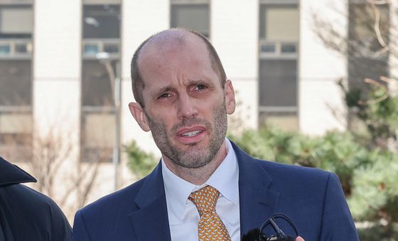 2차 조사 출석하는 해롤드 로저스 쿠팡 대표