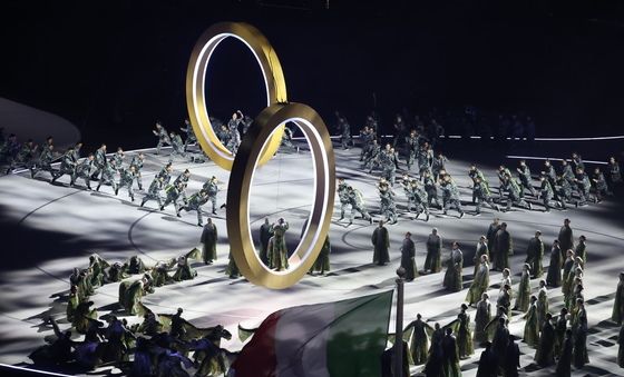 밀라노와 코르티나담페초, 도시와 산의 만남