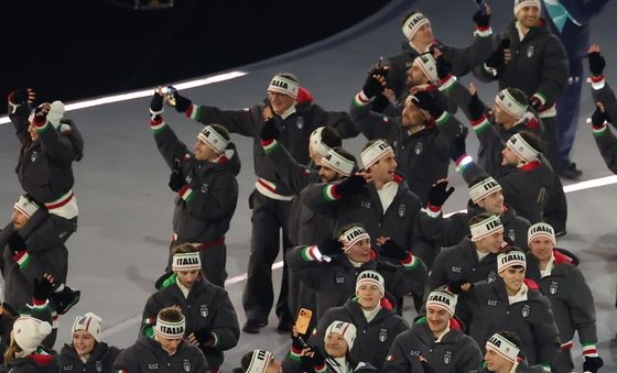 입장하는 이탈리아 선수들