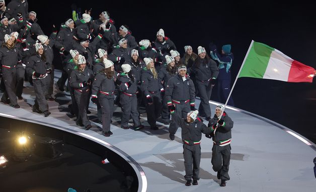 이탈리아 선수단 '신나는 입장'