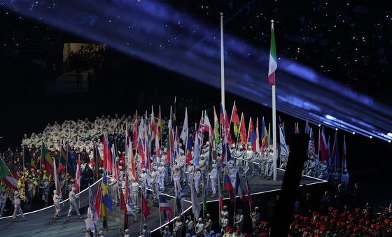 밀라노 동계올림픽 개막, 참가국 국기 입장