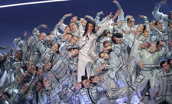 공연 펼치는 갈리