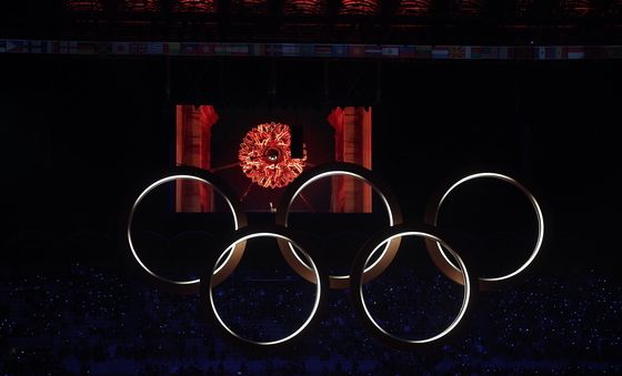 밀라노·코르티나담페초 동계올림픽 '성화 점화'