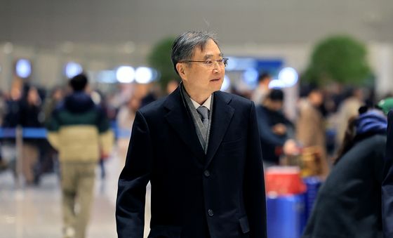 한국 귀국한 조현 외교부 장관