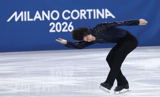 회전하는 차준환