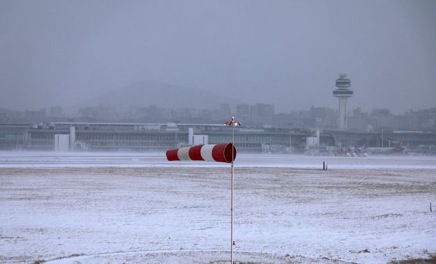 활주로 폐쇄된 제주공항