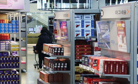 전자랜드에 개점한 창고형약국 '메디킹덤'