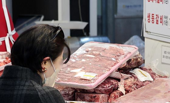 설 성수품값 농산물 안정세…한우·돼지 비싸져
