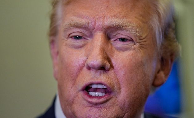 [포토] 언론과 대화 중인 트럼프 대통령