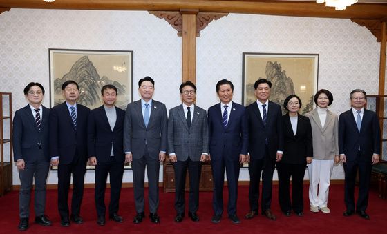 한자리 모인 당·정·청