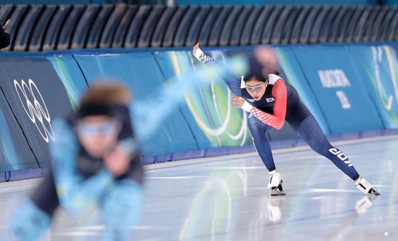 질주하는 이나현