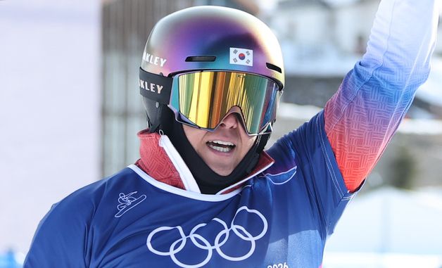 김상겸, 맏형의 은빛 미소