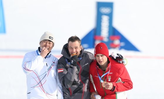 기쁨 만끽하는 김상겸