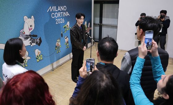 자원봉사자들에게 관심 받는 엔하이픈 성훈