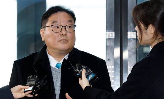 엄희준 검사 '유착 없다, 절차에 따라 처리'