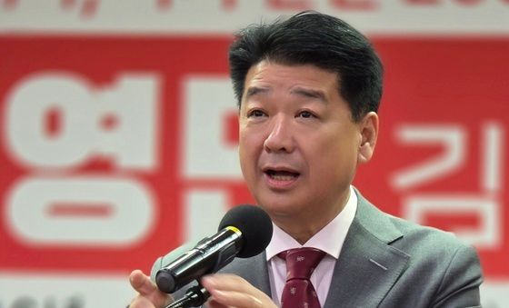 김천시장 출마선언하는 나영민 김천시의장