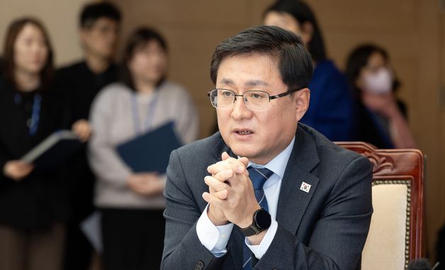 인사말하는 김성환 기후부 장관